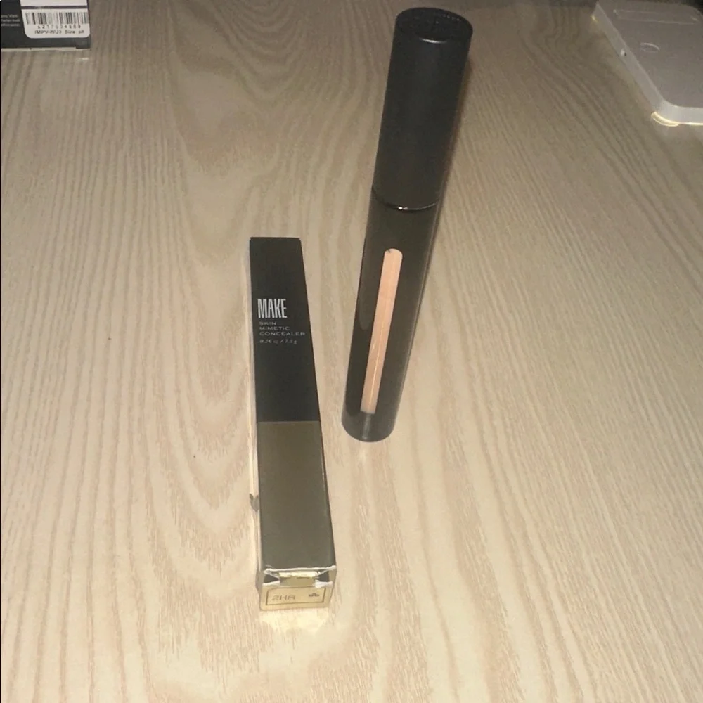 Skin Mimetic Concealer In 04 Light Warm